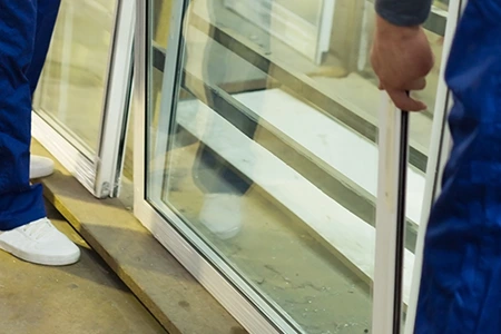 Commercial Glass Repair Technician in Callaway